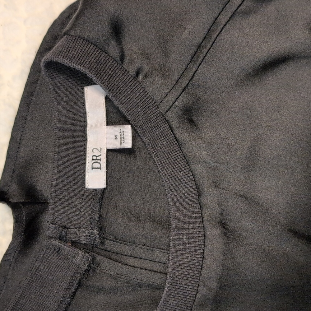 DR2 Black Satin Blouse Size Medium - Picture 7 of 9